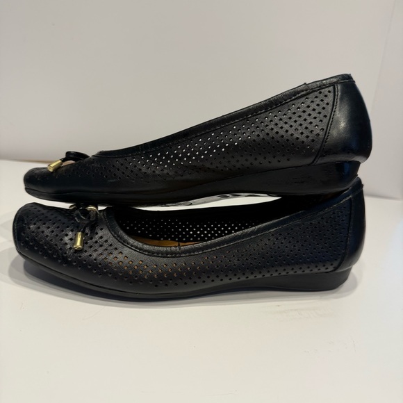 Naturalizer N5 Comfort Black Perforated Bow ballet flats - Picture 2 of 8